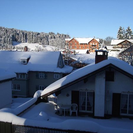 Allgaeu Vibes - Fusslaeufige Erreichbarkeit Vom Bahnhof, Mit Aussicht, Wettergeschuetzter Balkon אוברשטאופן מראה חיצוני תמונה