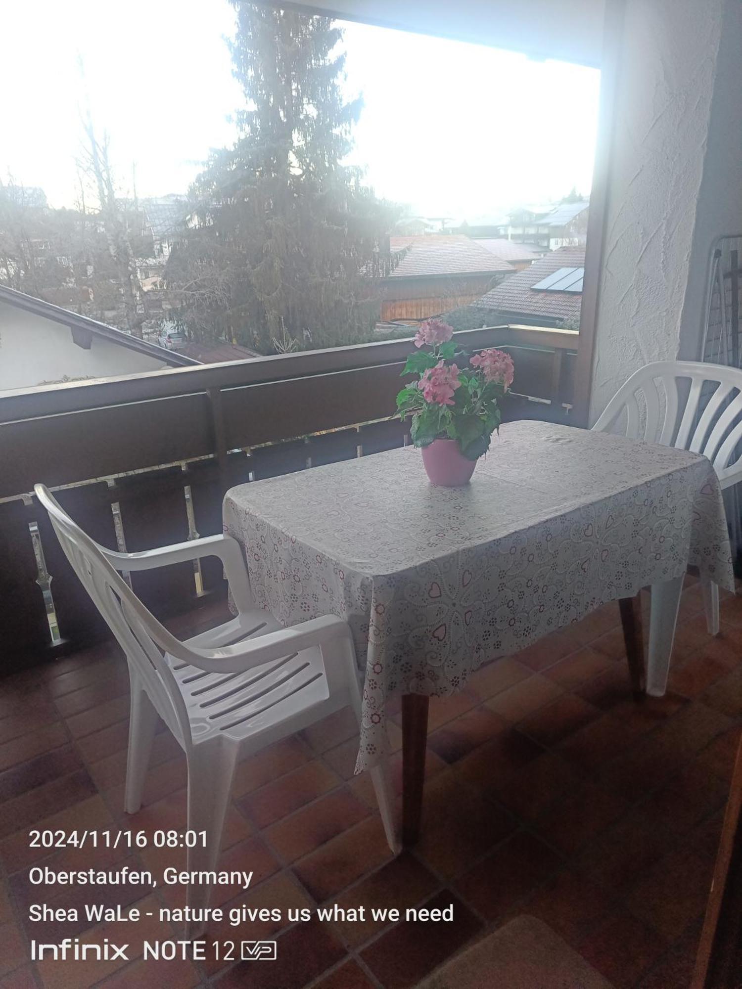 Allgaeu Vibes - Fusslaeufige Erreichbarkeit Vom Bahnhof, Mit Aussicht, Wettergeschuetzter Balkon אוברשטאופן מראה חיצוני תמונה