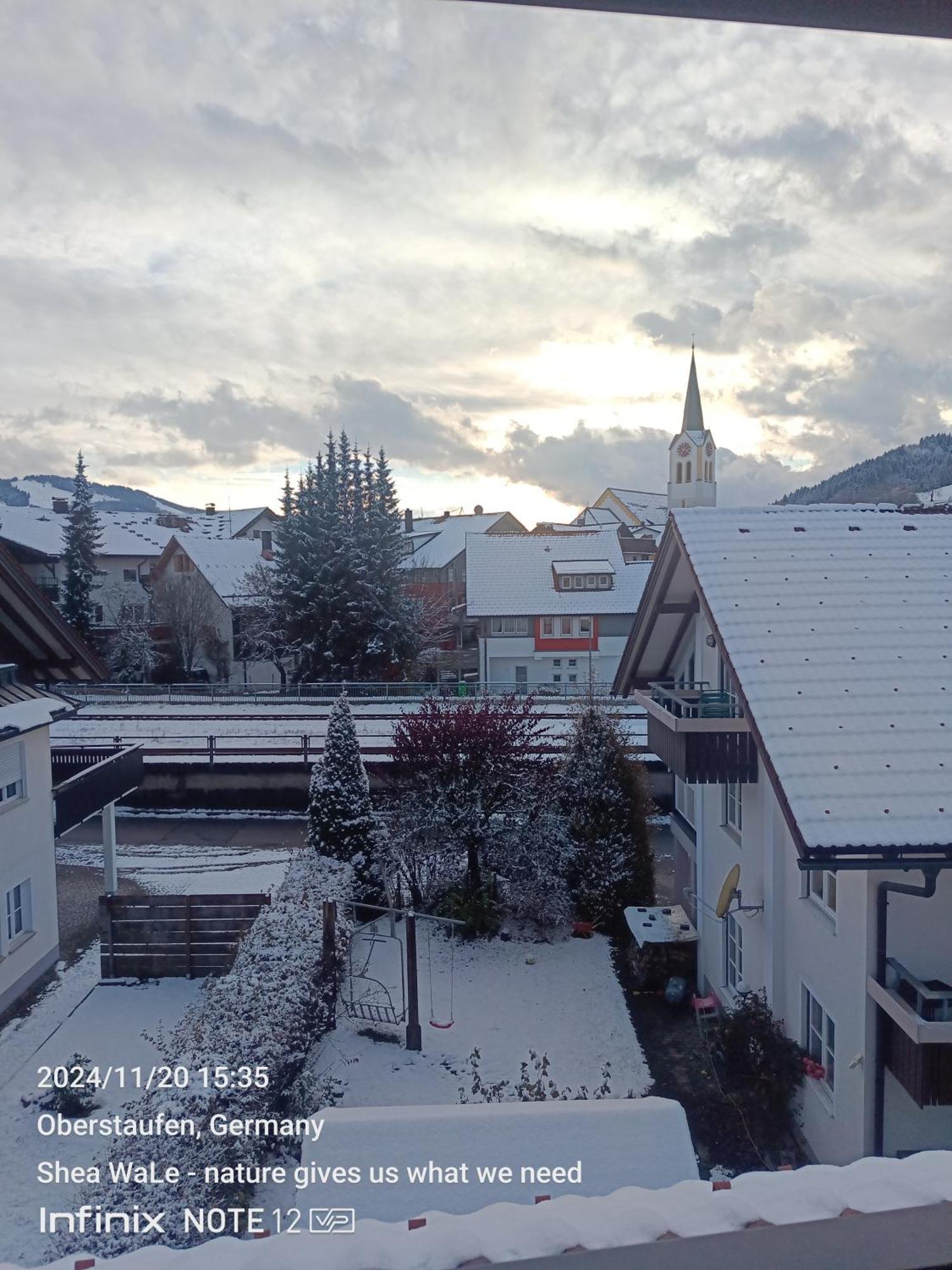 Allgaeu Vibes - Fusslaeufige Erreichbarkeit Vom Bahnhof, Mit Aussicht, Wettergeschuetzter Balkon אוברשטאופן מראה חיצוני תמונה